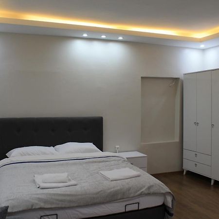 Beyoglu Asmalimescit'Te Mobilyali Balkonlu Daire Lägenhet Istanbul Exteriör bild